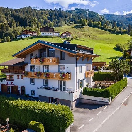 Bernstein Appartements Kaprun Ngoại thất bức ảnh